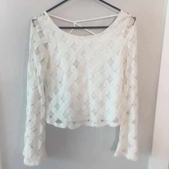 Wet Seal Lace covered cropped blouse size extra small NWOT - Picture 2 of 6